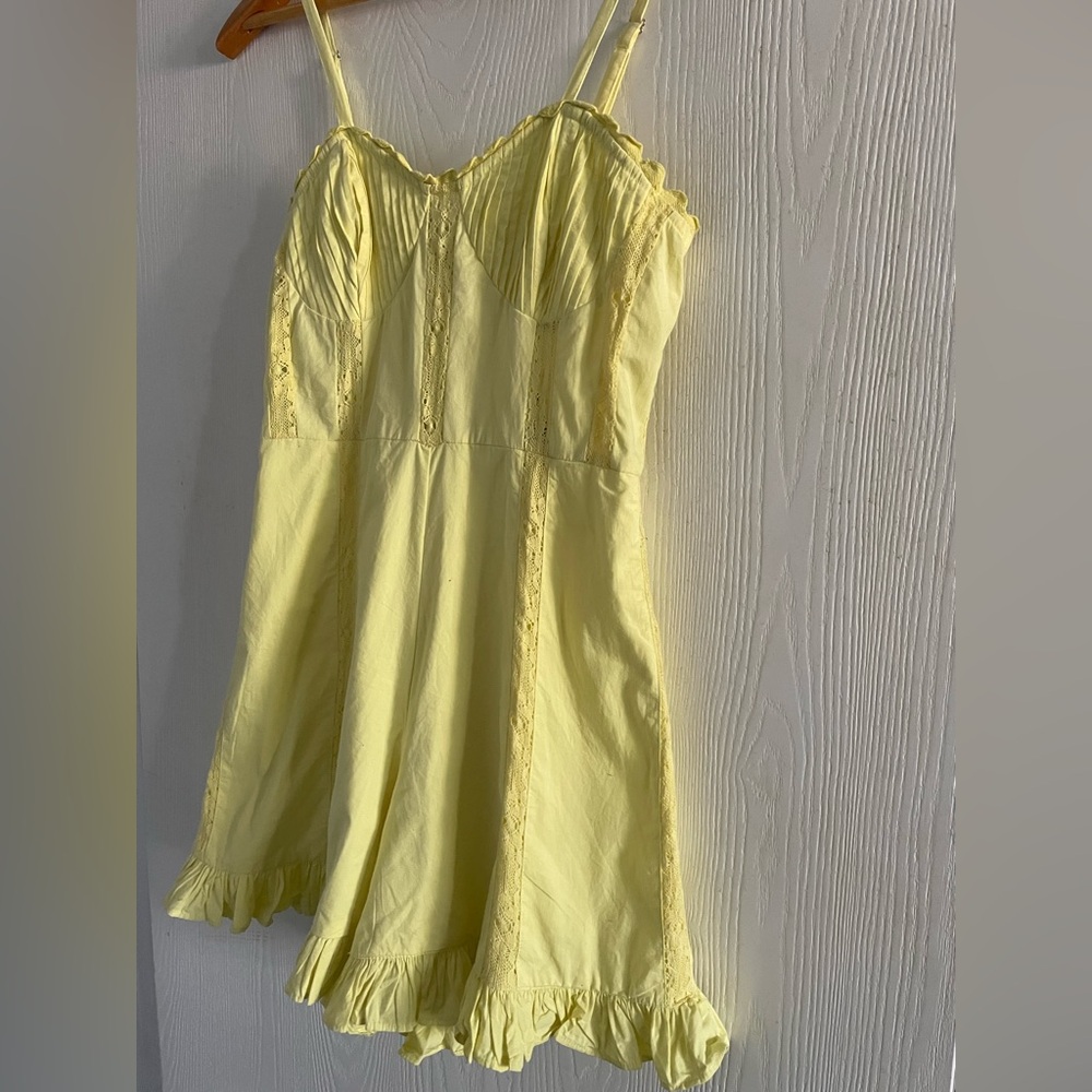 Urban Outfitters Yellow Romper 100% Cotton Size XS - Picture 2 of 10